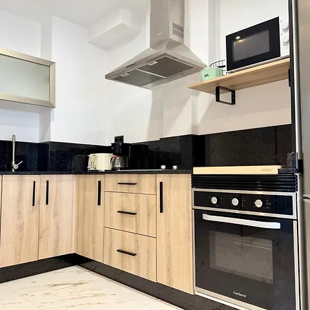 아파트호텔 Cies Premium Suitel Ponte 9 - Your 3*