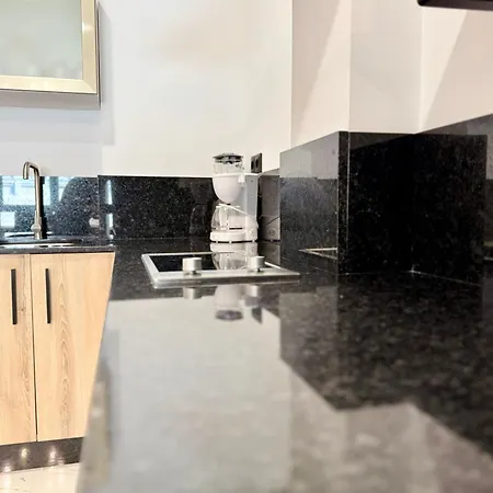 아파트호텔 Cies Premium Suitel Ponte 9 - Your 3*